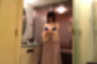 *Limited To 380pt For The First Time* "A Lounge Girl Addicted To Hosts And In Debt Hell – Offering Her Body To Repay"